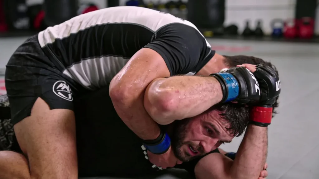 Удушающие в ММА основы и защита для начинающих